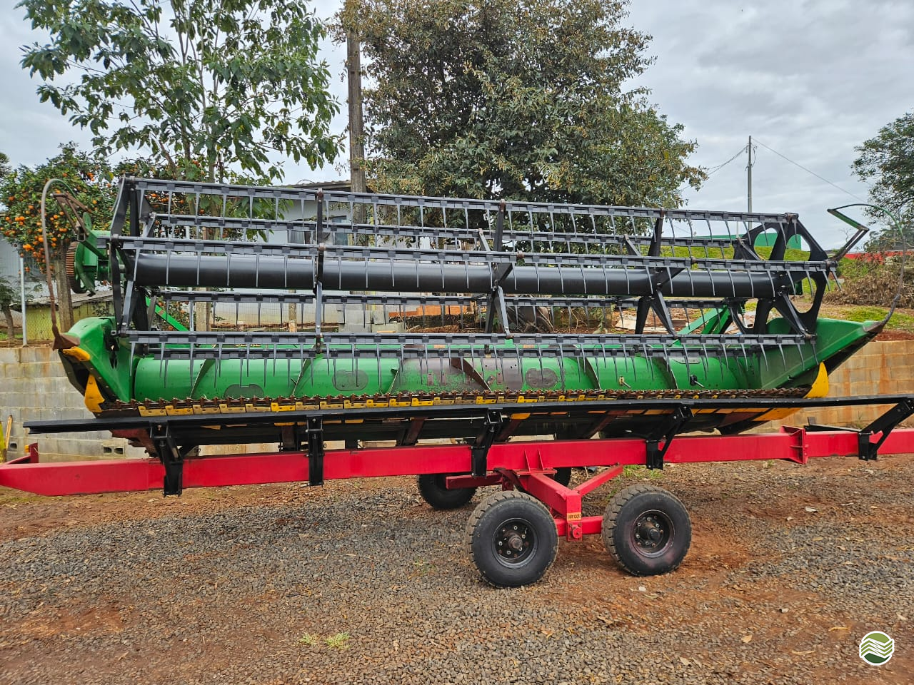 PLATAFORMA COLHEITADEIRA JOHN DEERE JOHN DEERE 616F Pessette Máquinas Agrícolas CHOPINZINHO PARANÁ PR